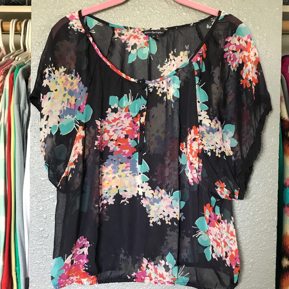 American eagle floral blouse